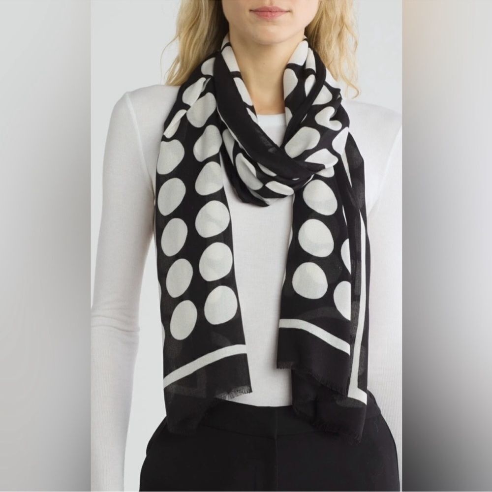 kate spade Black White Art Large Dot Oblong Fringe Hem Scarf - Picture 1 of 12